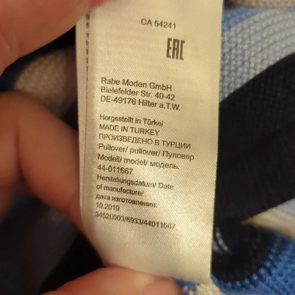 Sweater - Picture 5 of 7